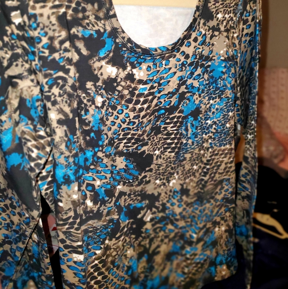 Brand new multi colored Denim Co blouse - Picture 4 of 10